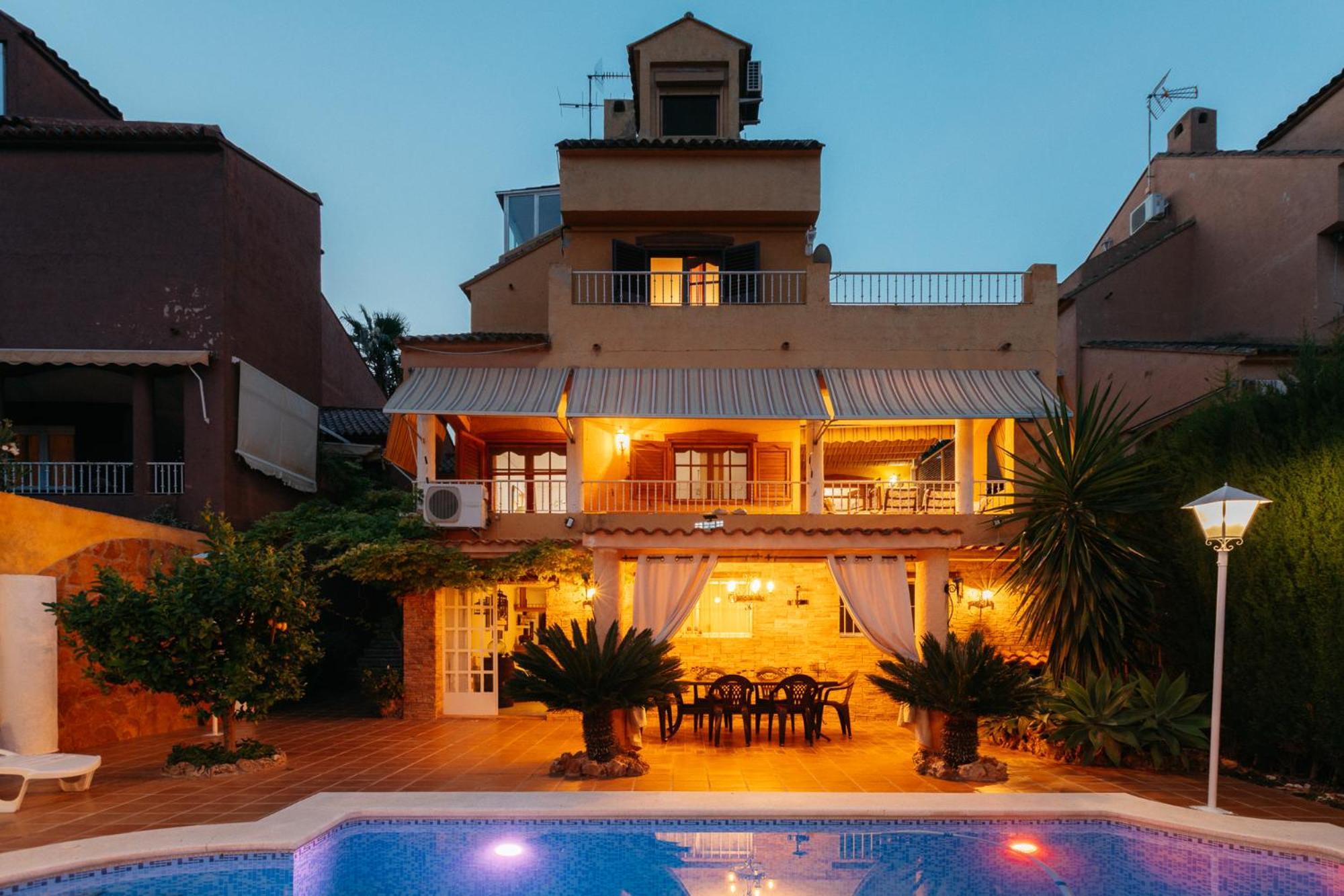 Chalet, Villa Rodeada De Naturaleza Piscina A Doce Klm De Valencia Y 7 Del Aeropuerto Ngoại thất bức ảnh