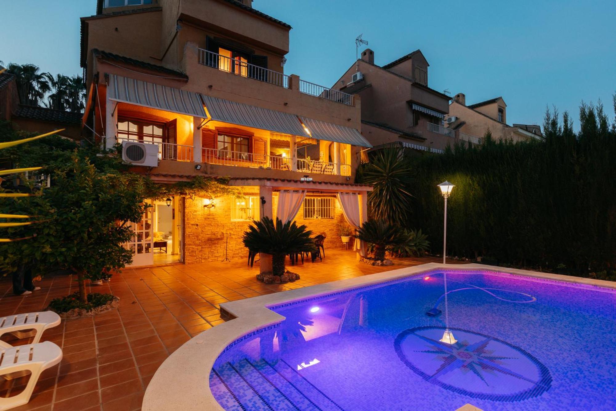 Chalet, Villa Rodeada De Naturaleza Piscina A Doce Klm De Valencia Y 7 Del Aeropuerto Ngoại thất bức ảnh