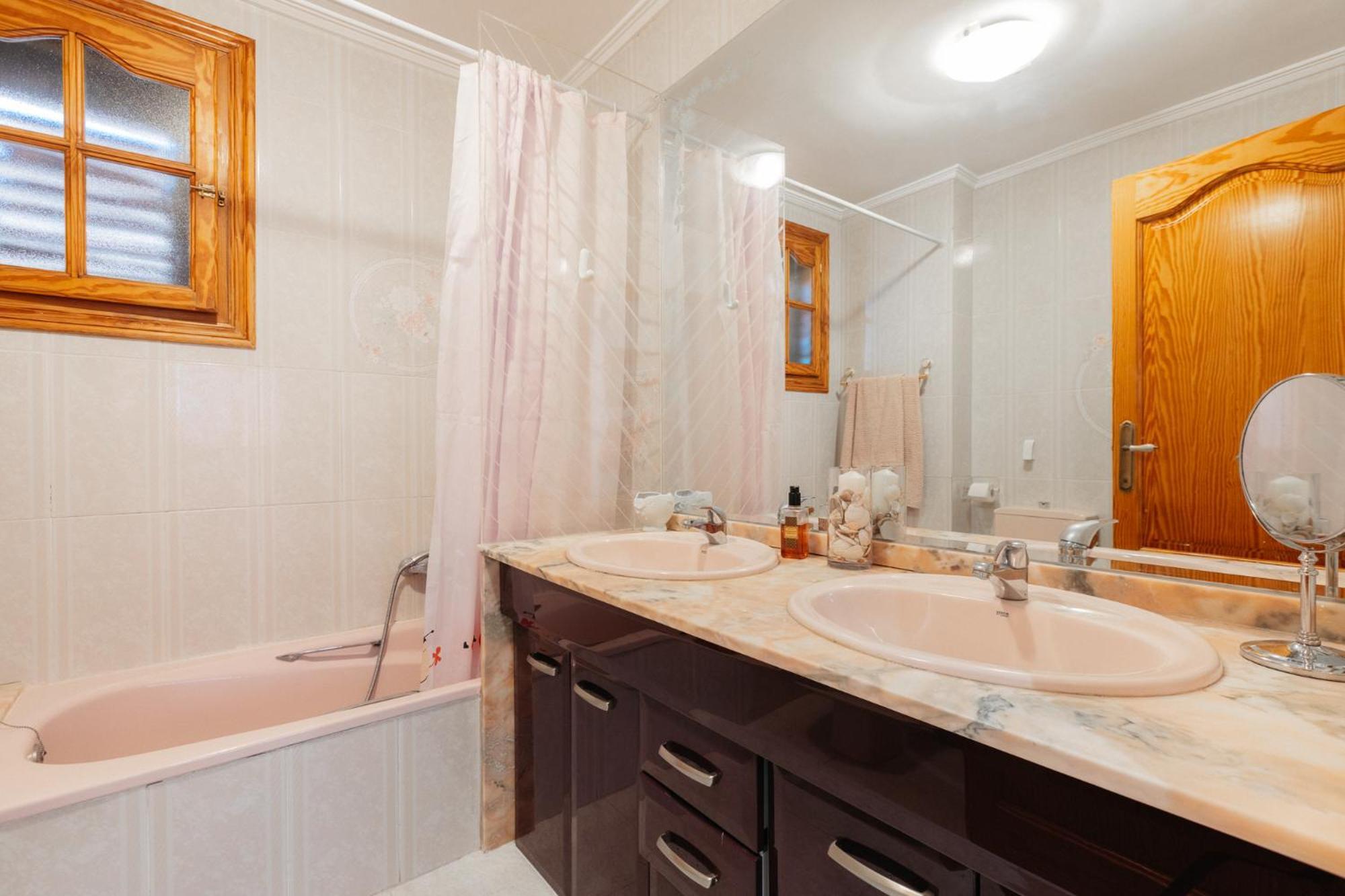 Chalet, Villa Rodeada De Naturaleza Piscina A Doce Klm De Valencia Y 7 Del Aeropuerto Ngoại thất bức ảnh