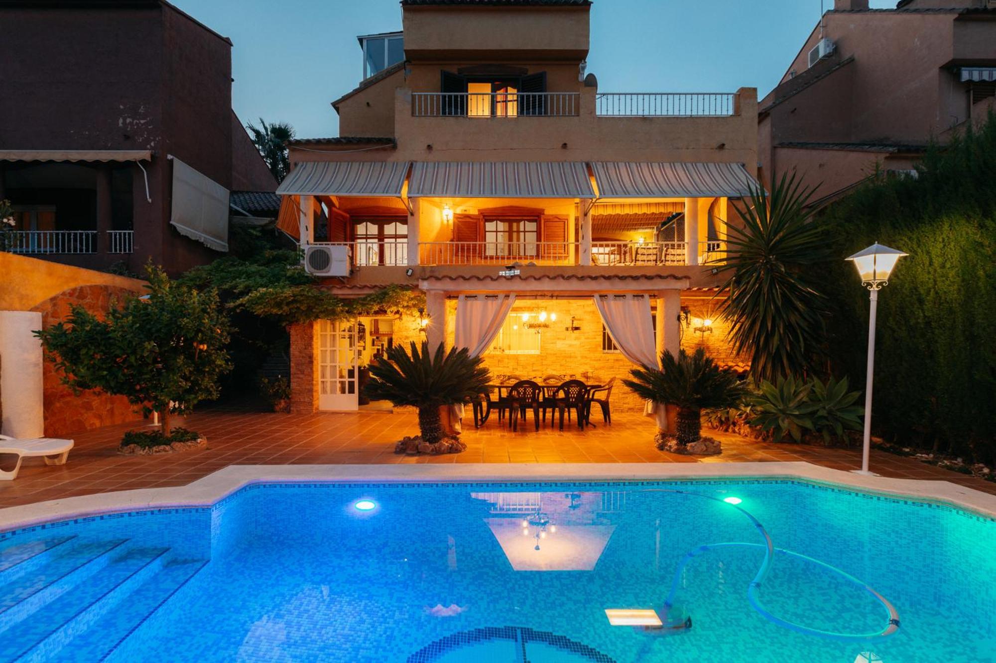 Chalet, Villa Rodeada De Naturaleza Piscina A Doce Klm De Valencia Y 7 Del Aeropuerto Ngoại thất bức ảnh