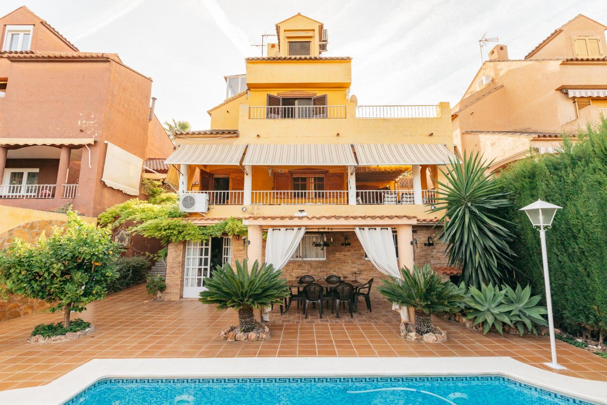 Chalet, Villa Rodeada De Naturaleza Piscina A Doce Klm De Valencia Y 7 Del Aeropuerto Ngoại thất bức ảnh