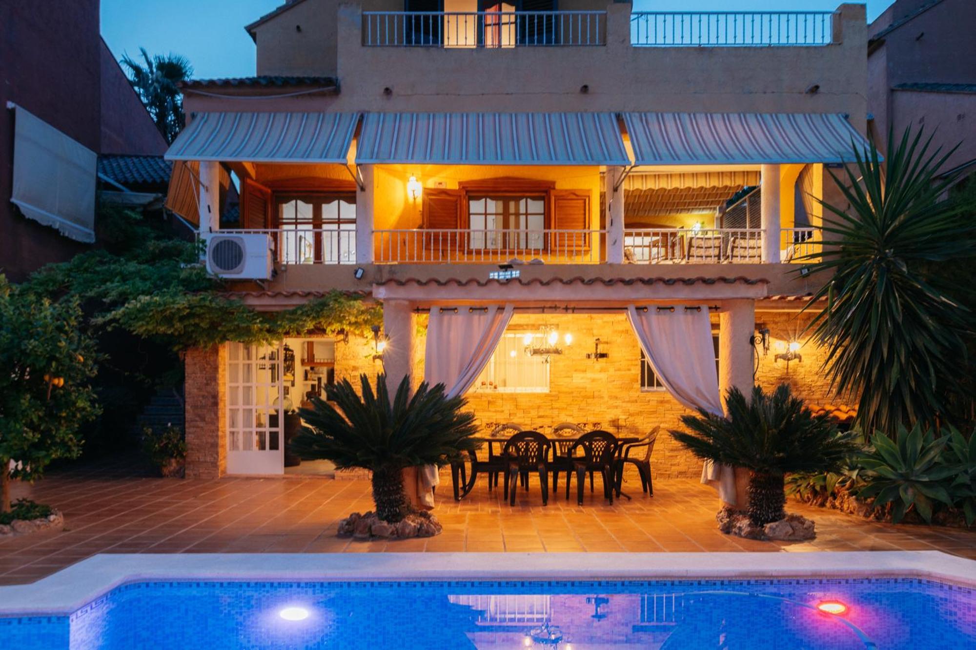 Chalet, Villa Rodeada De Naturaleza Piscina A Doce Klm De Valencia Y 7 Del Aeropuerto Ngoại thất bức ảnh